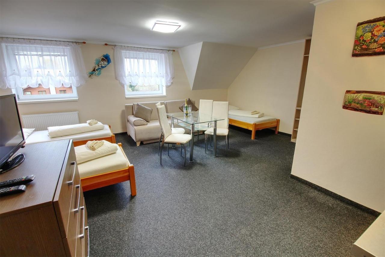 Apartmany Pacific Демановска Долина Екстериор снимка