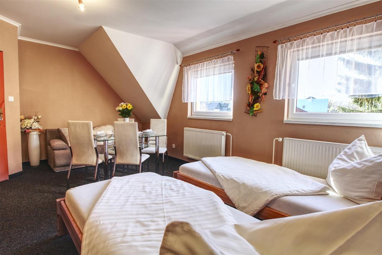 Apartmany Pacific Демановска Долина Екстериор снимка